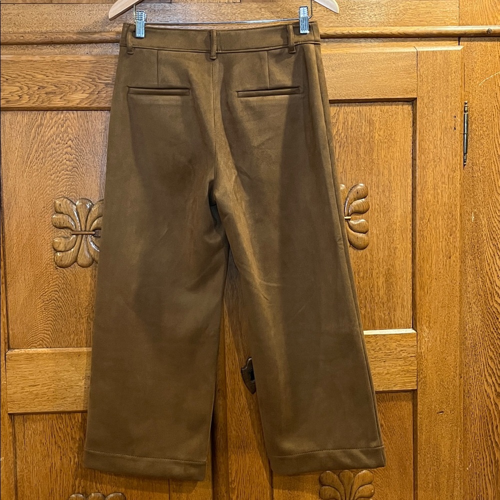 LOFT The Palmer Wide Leg Faux Suede Cropped Pants – Women’s 6P – Brown - Picture 4 of 6